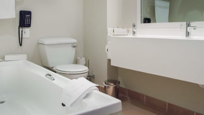 The Bay Hotel-Premier Pool Room 4_6883